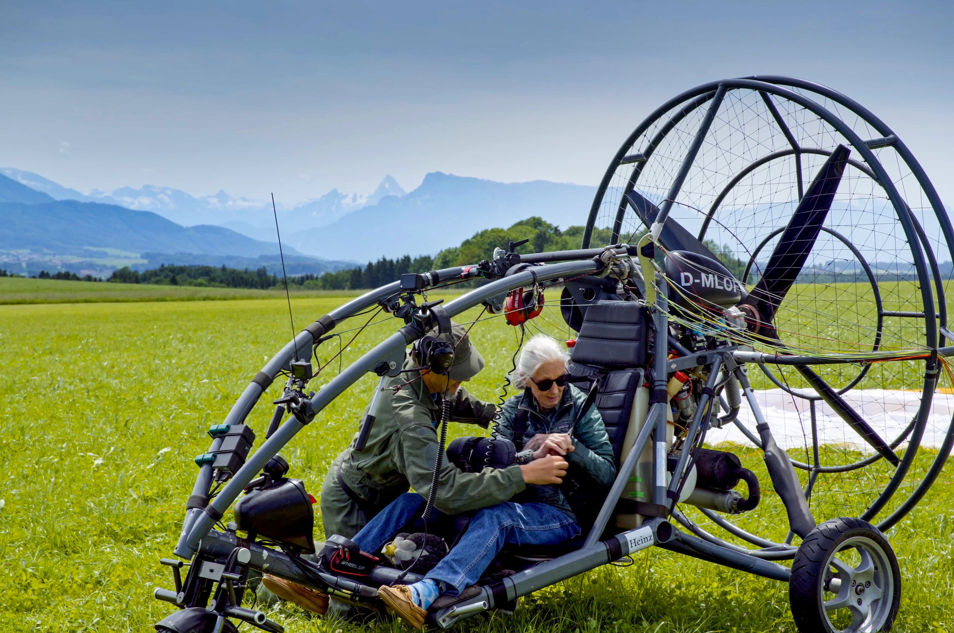 jane in glider