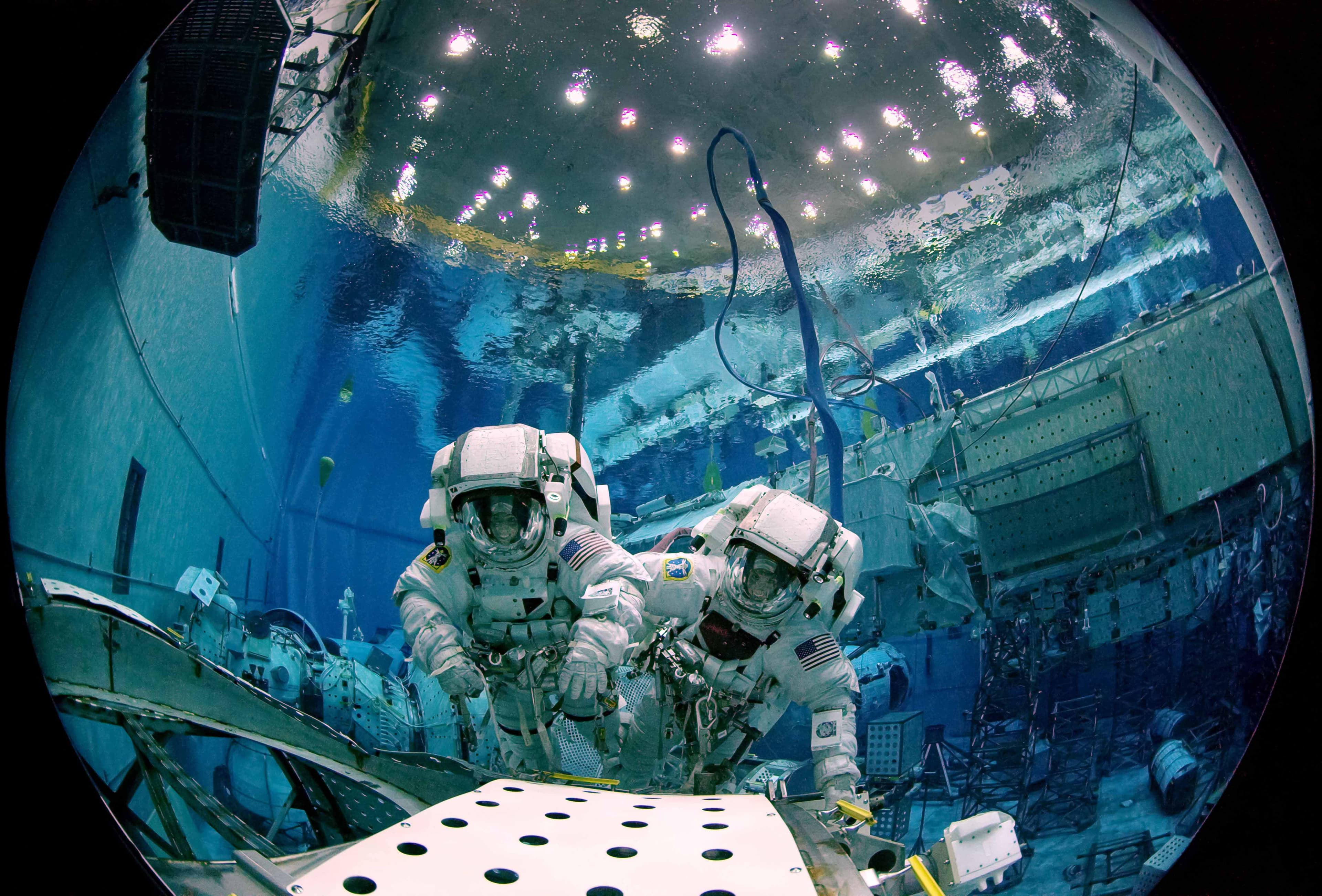 04_Astronaut