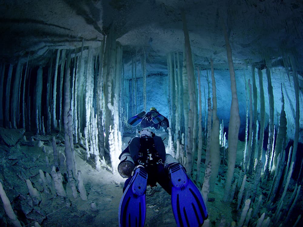 21_AC_Columns_Abaco