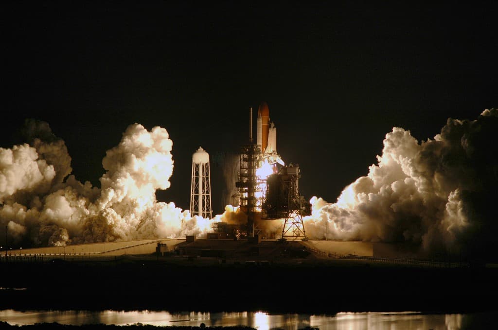 LIS_006_Launch